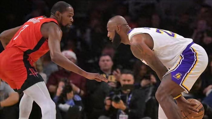 官宣！历史性签约！库里正式加盟李宁，终结耐克NBA垄断时代|斯蒂芬·库里|吉米·巴特勒|德维恩·韦德|李宁（LI-NING）|詹姆斯_新浪体育_新浪新闻